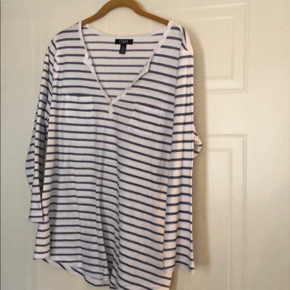 CHAPS long sleeved tshirt